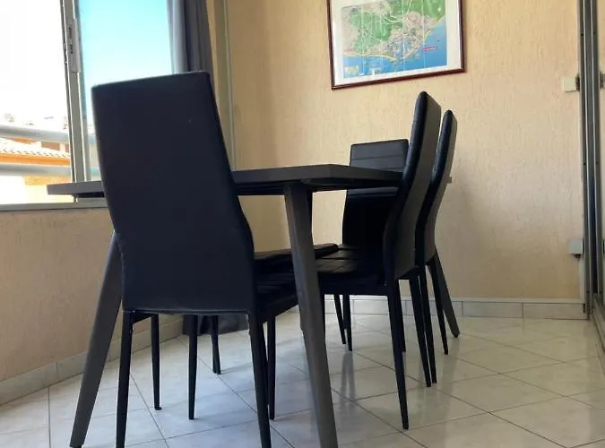 Antinea - Grand A 500 M Des Plages Du Cap D'agde アグド